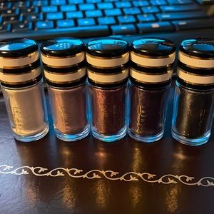 MAC Cosmetics Holiday Pigments Set